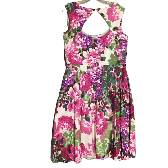 Dress Barn Dresses & Skirts - DRESSBARN Pink Floral fit & Flare Dress Size 14